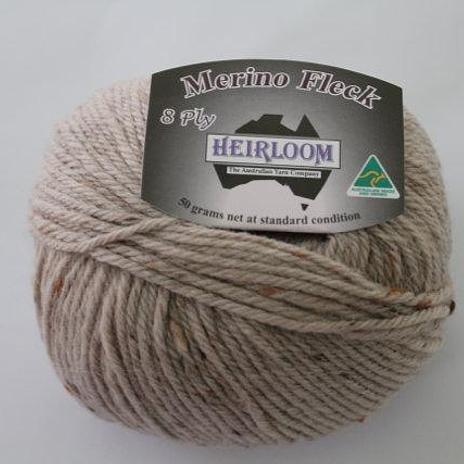 Heirloom Merino Fleck 8ply - 562 light brown