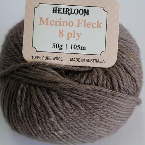 Heirloom Merino Fleck 8ply - 580 donkey