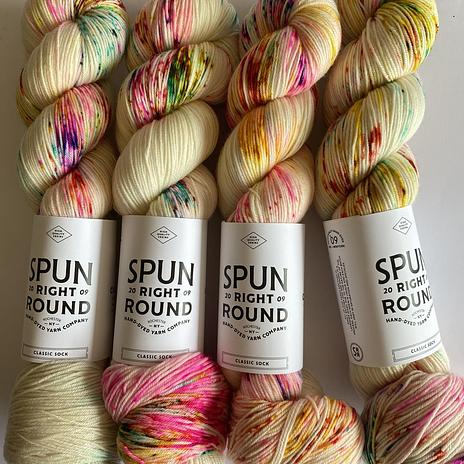 Spun Right Round Classic Sock - Party Streamers