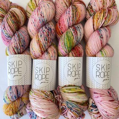 Skip Rope Yarn Co 9-5 sock - Heart Eyes