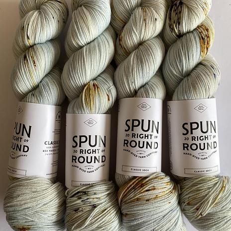 Spun Right Round Classic Sock - A wink and a Nod
